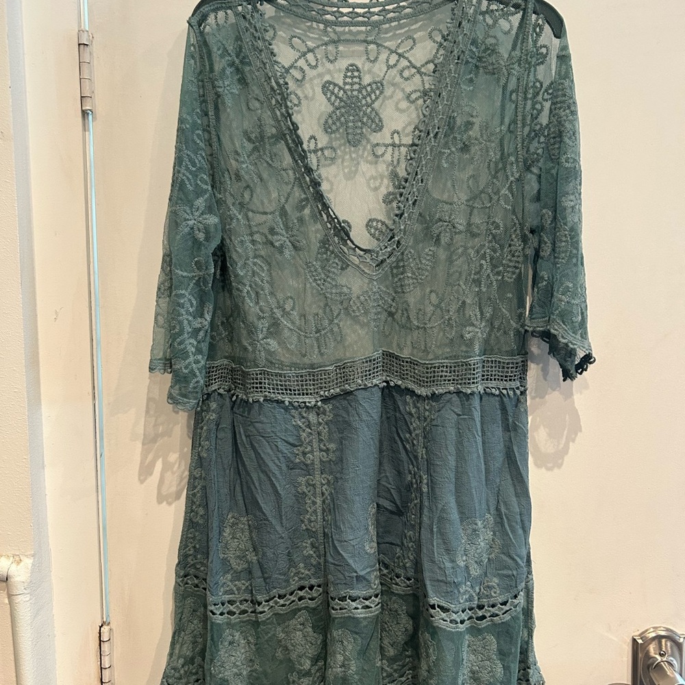 Elegant Teal Lace Dress